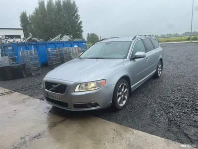 Volvo V70 2,4D Ocean Race aut 2009, kuva 6/8