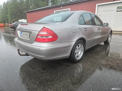 Mercedes-Benz E 200cdi classic 2003, photo 4/11
