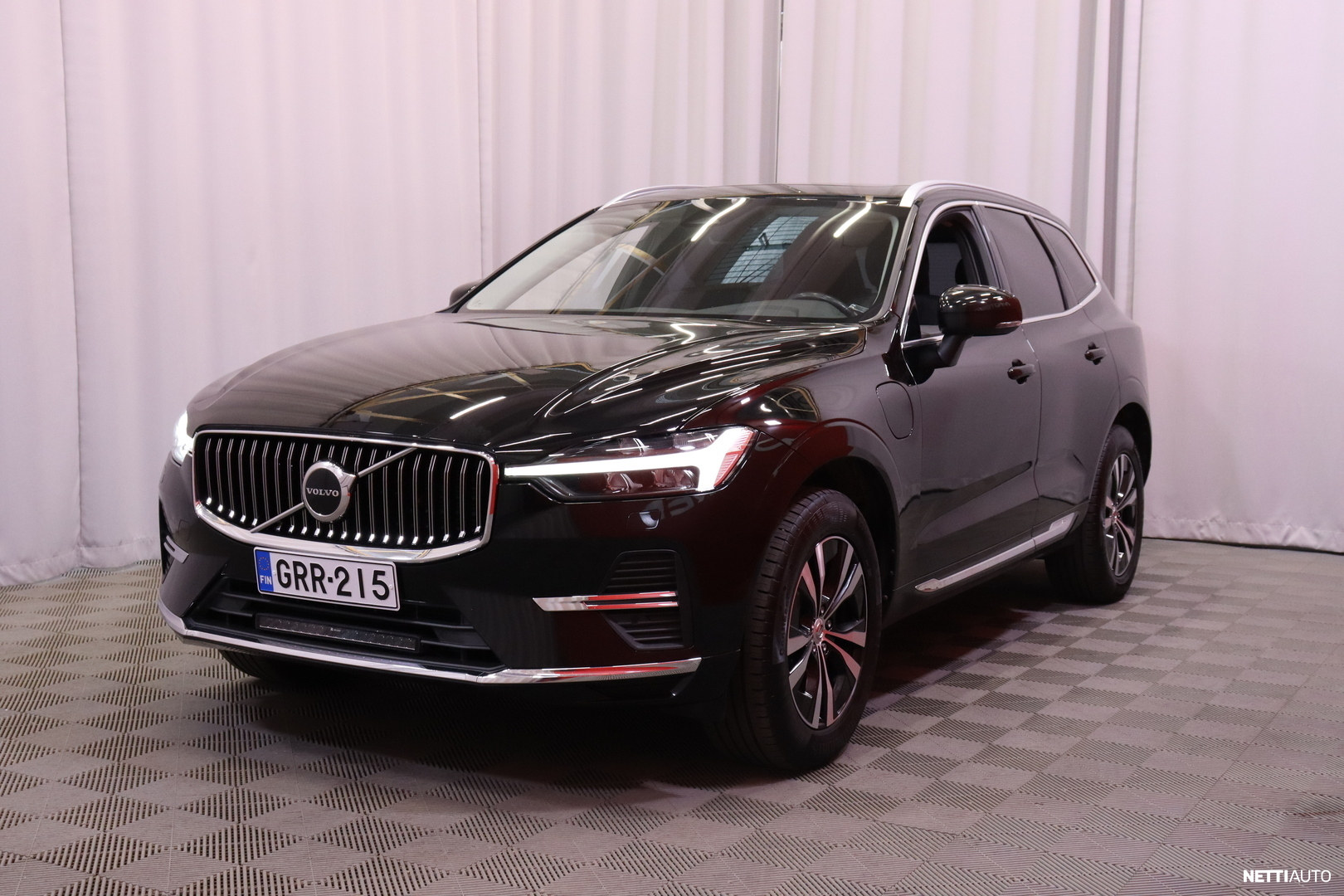 Volvo XC60 2022, photo 6/45