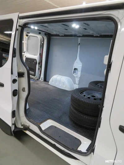 Renault Trafic 2019, photo 7/36