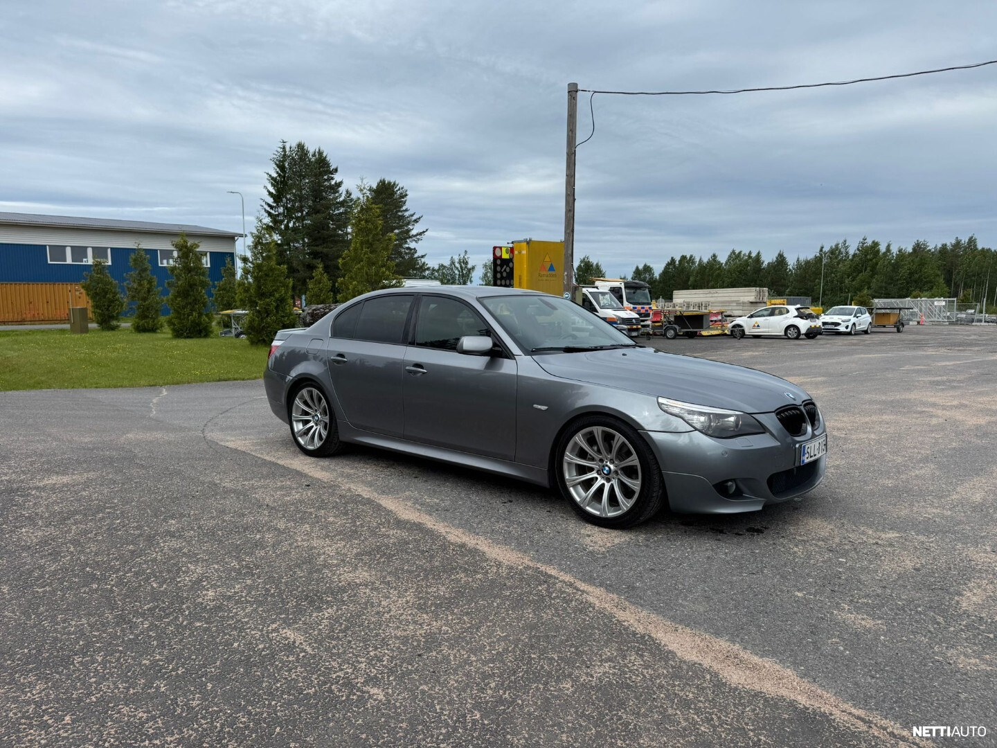BMW 530