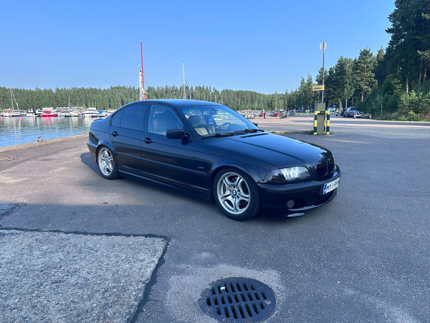 BMW 330