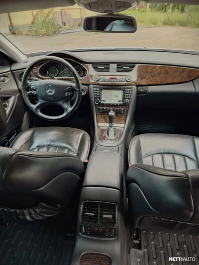 Mercedes-Benz CLS 2008, photo 7/9