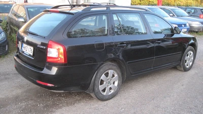 Skoda Octavia 2009, photo 2/5
