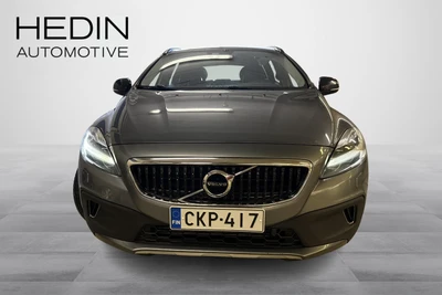 Volvo V40 Cross Country 2017, photo 4/10
