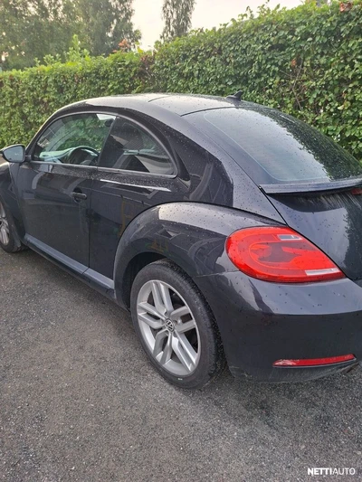 Volkswagen Beetle 1,2 TSI 77 kW (105 hv) 2012, kuva 4/6