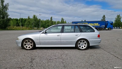 BMW 530 530i Touring 2003, kuva 5/24
