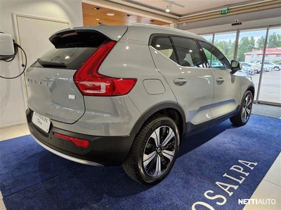 Volvo XC40 2024, photo 4/27