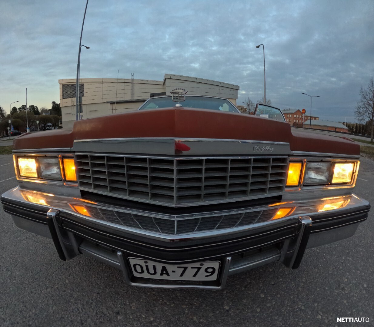 Cadillac De Ville