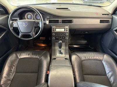 Volvo XC70 D5 AWD Momentum Business aut 2009, photo 6/21