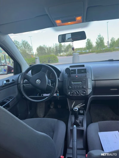 Volkswagen Polo 2009, kuva 6/17
