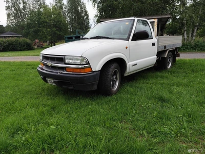 Chevrolet S10 2001, kuva 1/5