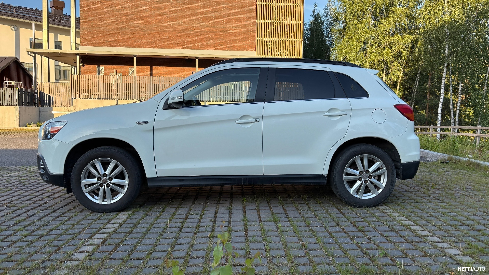 Mitsubishi ASX 2011, photo 6/15