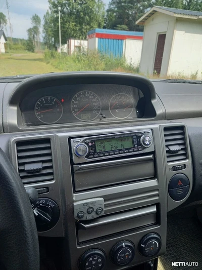 Nissan X-Trail 2005, kuva 2/7