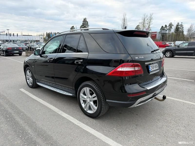 Mercedes-Benz ML 350 bluetec 2012, kuva 4/28
