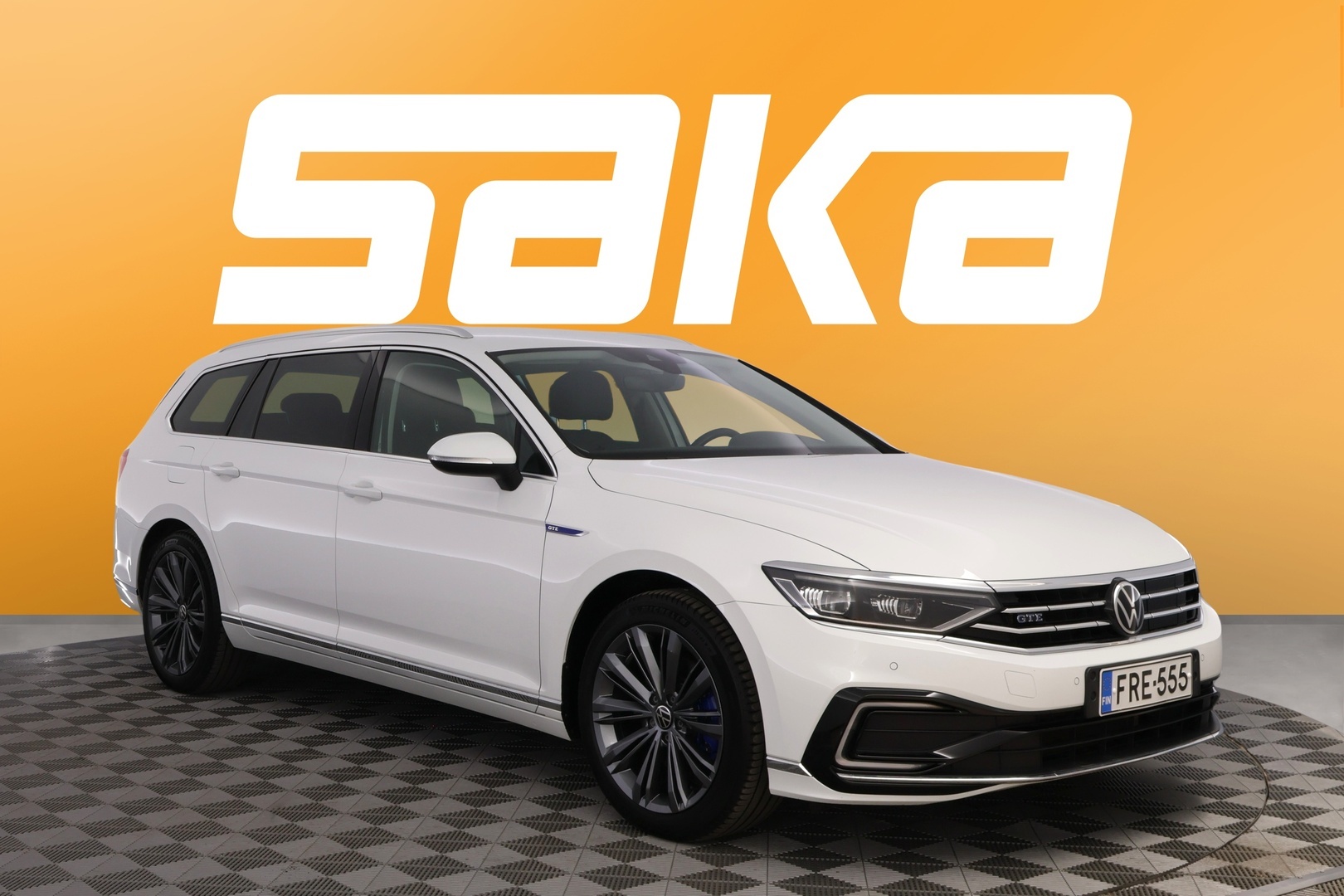 Volkswagen Passat Variant GTE Premium Plug-In Hybrid 160 kW DSG-automaatti