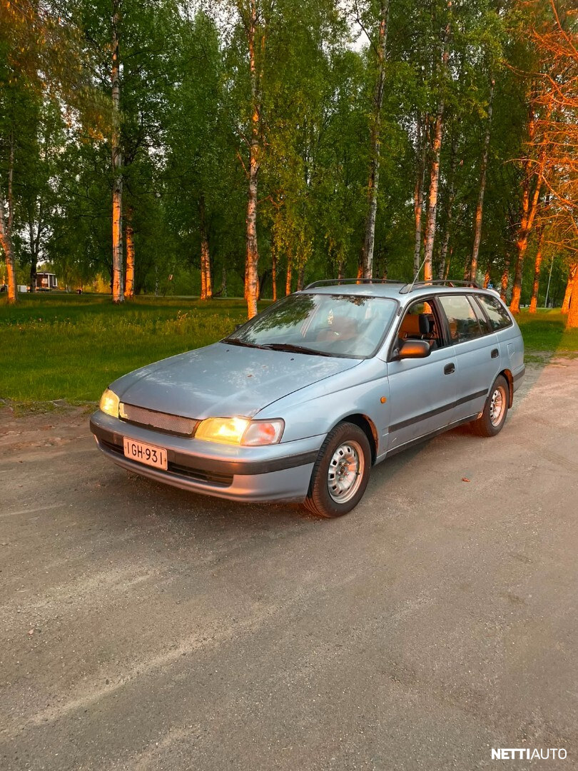 Toyota Carina E