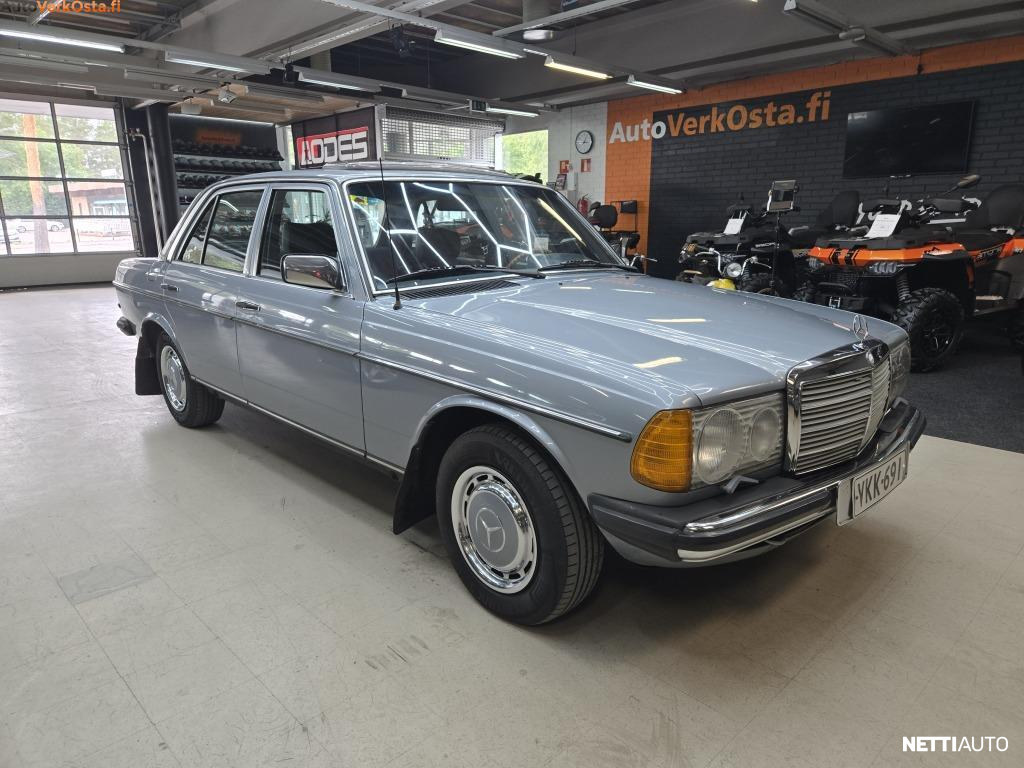 Mercedes-Benz 300