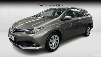 Toyota Auris 2016, photo 1/16