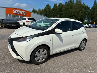 Toyota Aygo 1,0 VVT-i x-play 5ov 2017, kuva 1/6