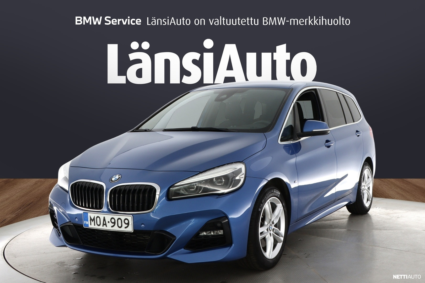 BMW 218