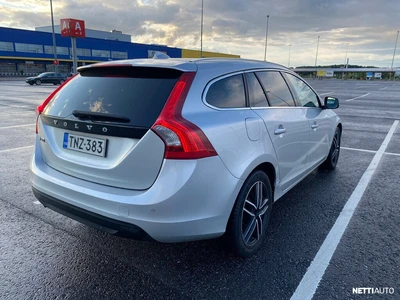 Volvo V60 1,6D DRIVe Summum 2011, photo 5/15