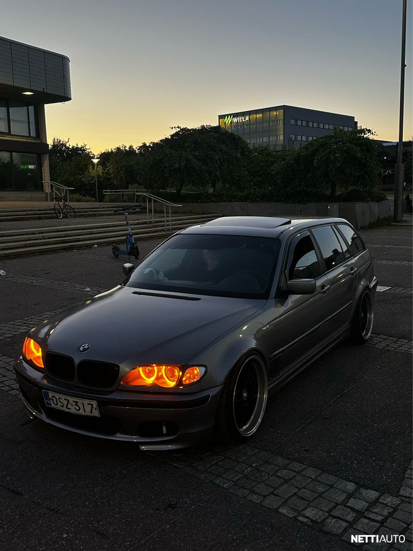 BMW 320