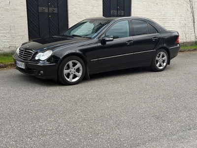 Mercedes-Benz C 2,5l V6, Avantgarde 2007, kuva 4/22