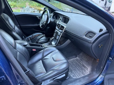 Volvo V40 D2 Ocean Race Business aut 2015, kuva 6/10