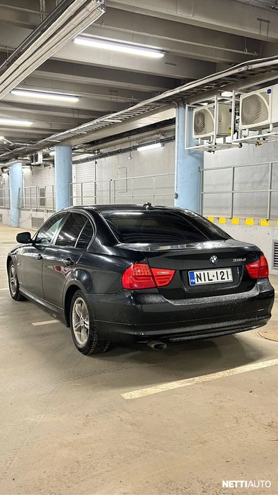 BMW 318 2009, photo 4/24
