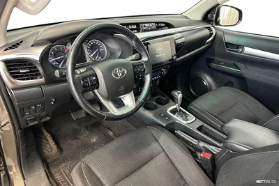 Toyota Hilux 2022, photo 6/32