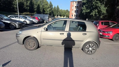 Fiat Punto PUNTO 2005, kuva 6/15