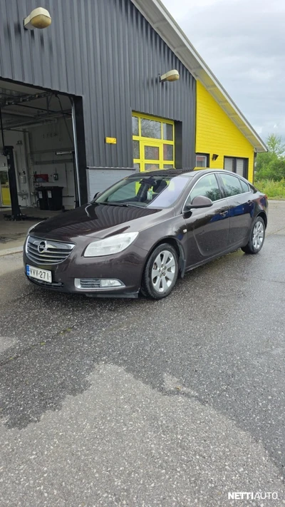 Opel Insignia 2011, photo 1/10