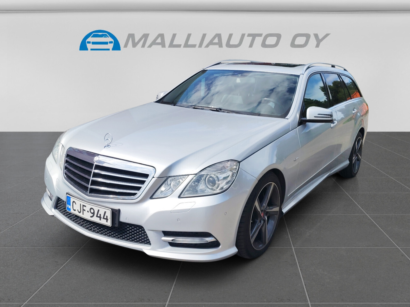 Mercedes-Benz E