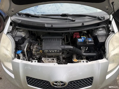 Toyota Yaris 2SZ-FE 2007, photo 7/9