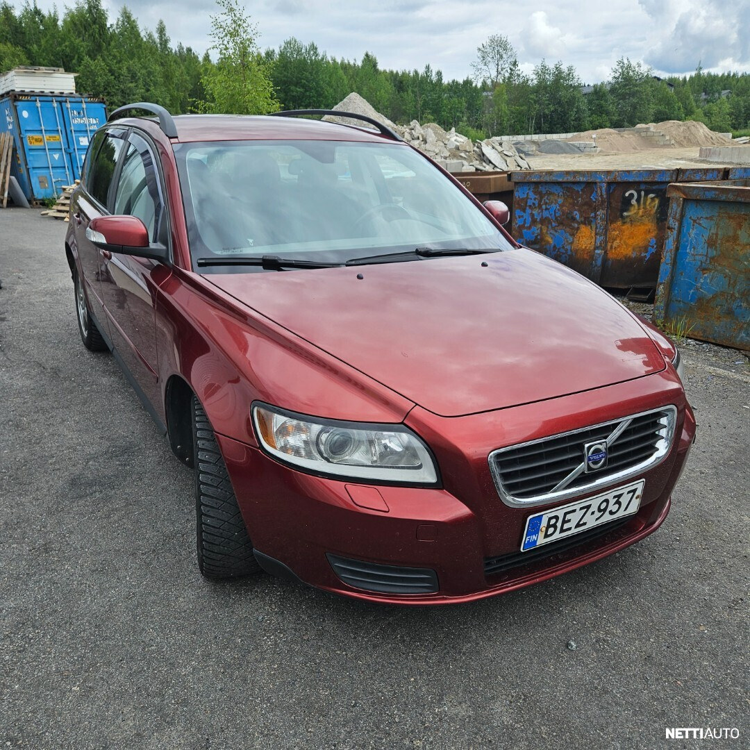 Volvo V50