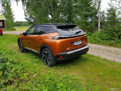 Peugeot 2008 2020, photo 6/14