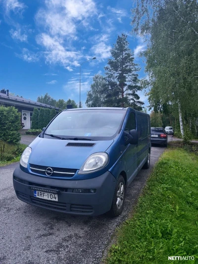 Opel Vivaro Vivaro Van 2.5 CDTI 2004, photo 2/13