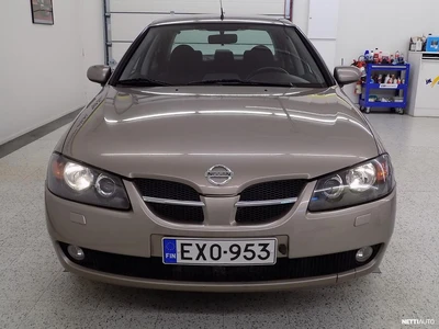 Nissan Almera 1.5i Luxury 4-ovinen sedan 2005, photo 3/15