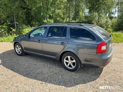 Skoda Octavia 2012, kuva 2/10