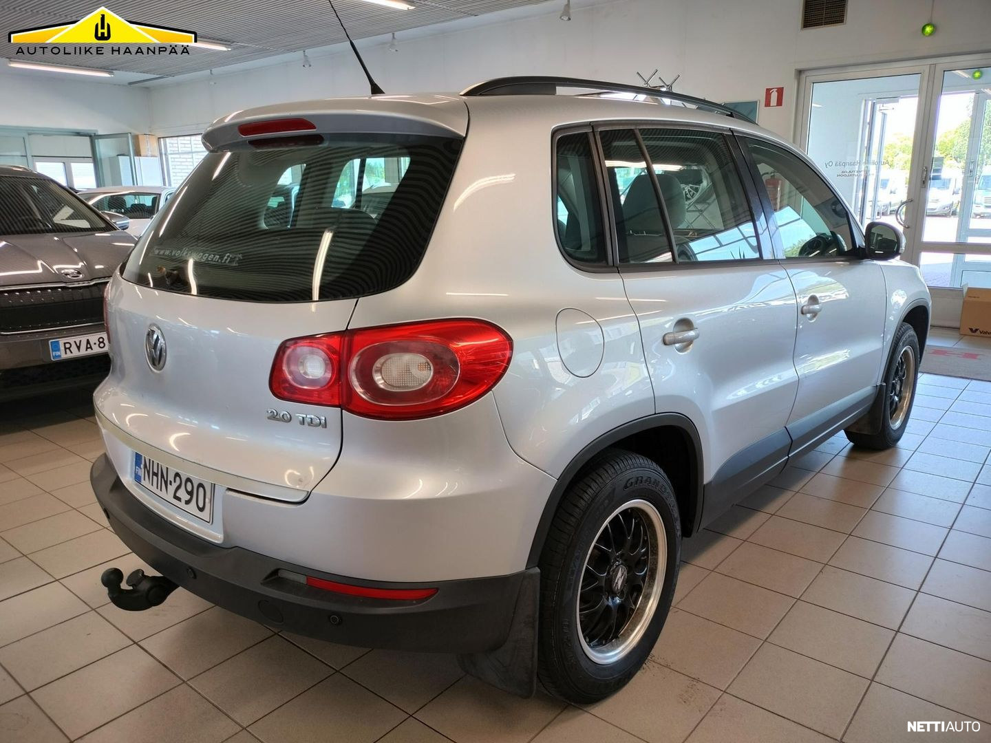 Volkswagen Tiguan 2009, photo 3/28