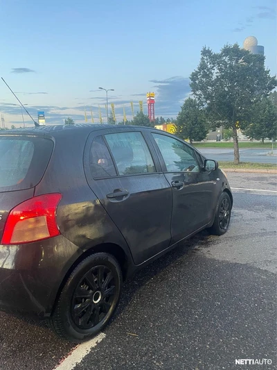 Toyota Yaris 1,4 D-4D Linea Terra 5ov 2010, photo 5/10