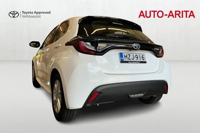 Toyota Yaris 1,5 Hybrid Active 2021, kuva 3/21