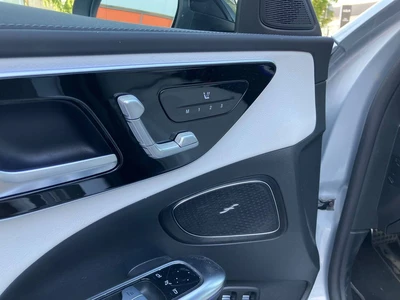 Mercedes-Benz C 300 e T AMG-Styling 2023, kuva 4/6