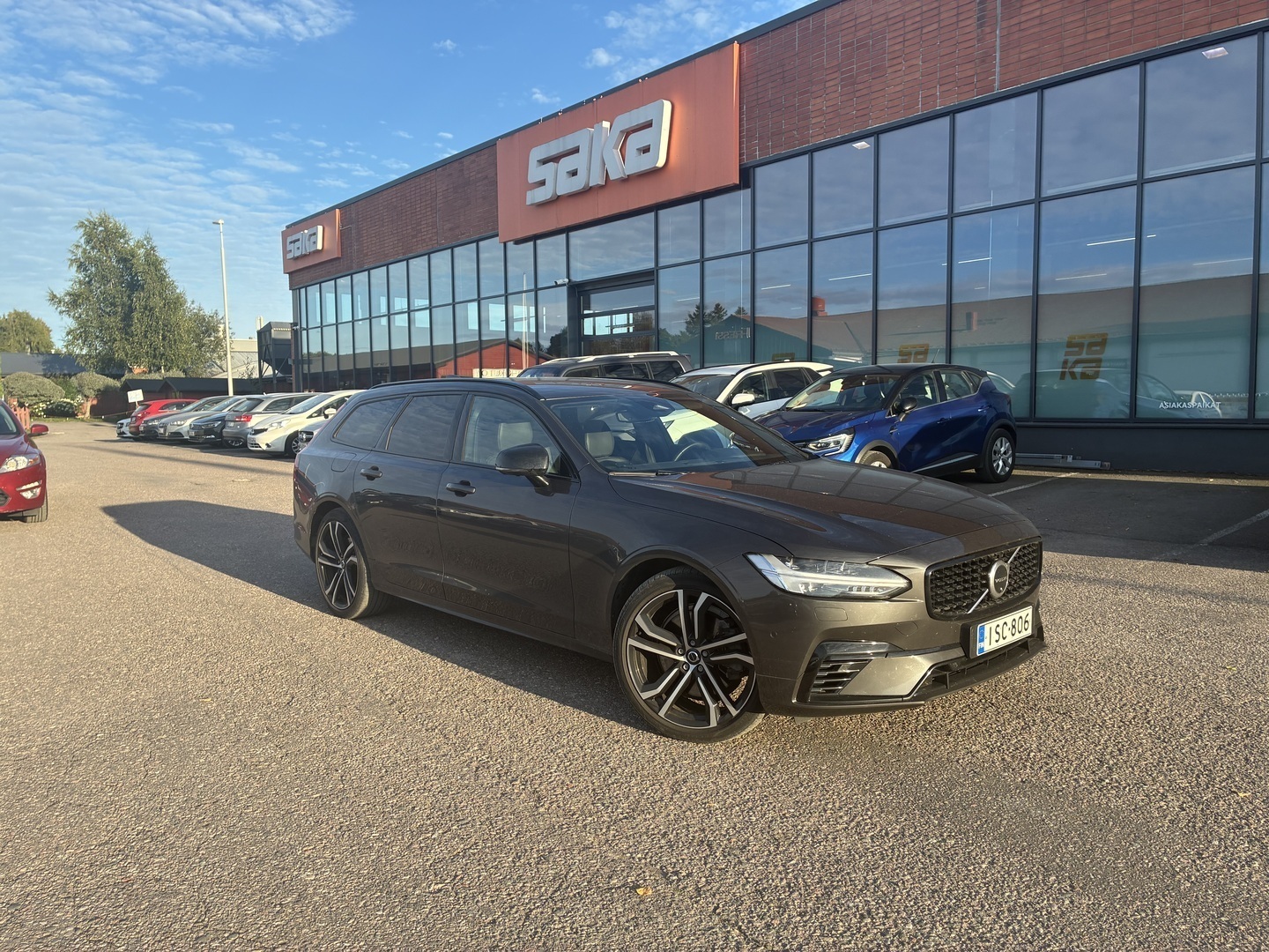 Volvo V90