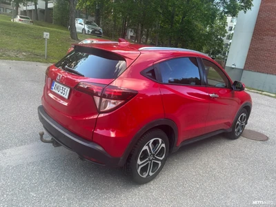Honda HR-V 1,5 Executive CVT 2016, photo 4/17