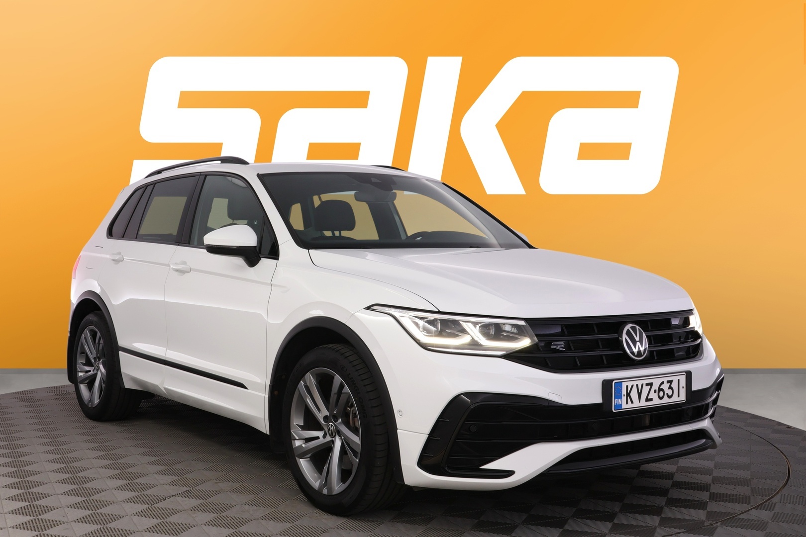 Volkswagen Tiguan R-Line eHybrid 180 kW DSG-automaatti
