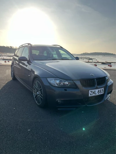 BMW 335 2007, kuva 1/7