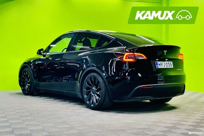 Tesla Model Y Performance 2022, photo 5/32