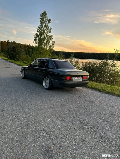 Mercedes-Benz 190 1991, kuva 5/9